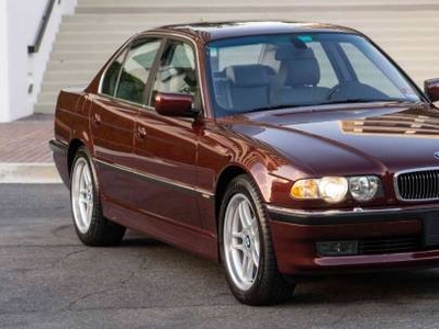 BMW 7 Series 4.4L V-8 Gas