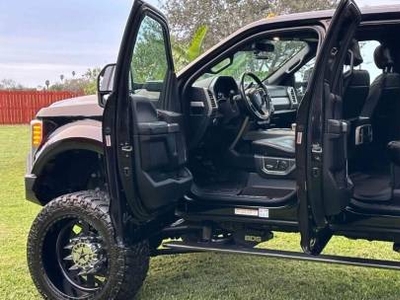 Ford Super Duty F-450 6.7L V-8 Diesel Turbocharged