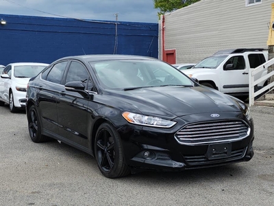 2016 Ford Fusion 4dr Sdn SE FWD in Temple Hills, MD
