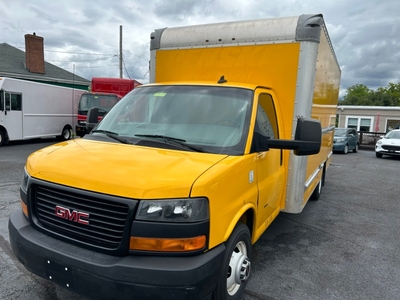 2018 GMC Savana 16' Box Truck 3500 Van 177