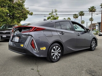 2022 Toyota Prius Prime XLE in Glendale, CA