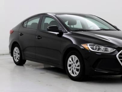 Hyundai Elantra L -