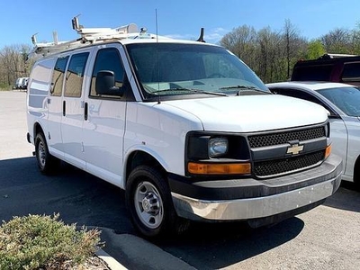 2014 Chevrolet Express 2500 for Sale in Co Bluffs, Iowa