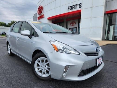 2014 Toyota Prius v for Sale in Co Bluffs, Iowa