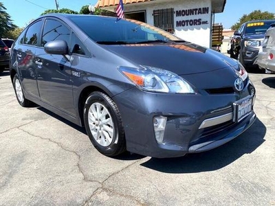 2015 Toyota Prius Plug-in for Sale in Co Bluffs, Iowa