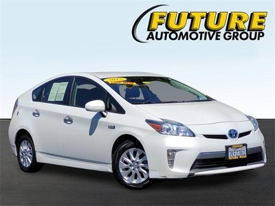 2015 Toyota Prius Plug-in for Sale in Co Bluffs, Iowa