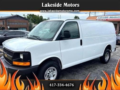 2017 Chevrolet Express 2500 for Sale in Co Bluffs, Iowa
