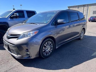 2019 Toyota Sienna for Sale in Co Bluffs, Iowa