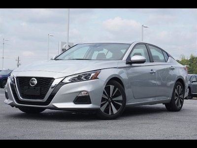 Certified 2022 Nissan Altima 2.5 SV w/ SV Premium Package