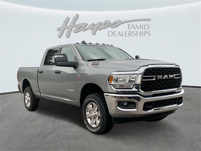 New 2023 RAM 2500 Big Horn w/ Snow Chief Group