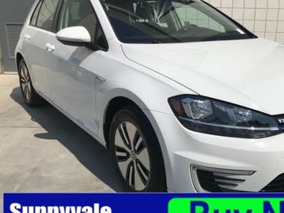 Volkswagen e-Golf L - Electric