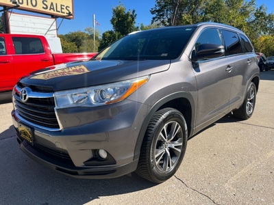 2016 Toyota Highlander XLE 4dr SUV for sale in Jefferson City, MO