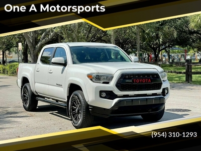 2017 Toyota Tacoma SR5 V6 4x2 4dr Double Cab 5.0 ft SB for sale in Hollywood, FL
