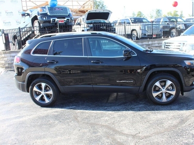 2020 Jeep Cherokee 4WD Limited in Saint Peters, MO