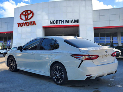 2020 Toyota Camry SE in Miami, FL