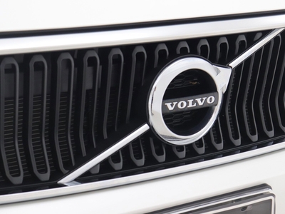 2021 Volvo XC40 Momentum in Pasadena, CA