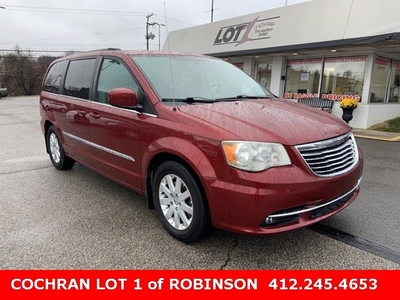 Used 2014 Chrysler Town & Country Touring FWD