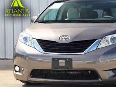 Toyota Sienna 3500