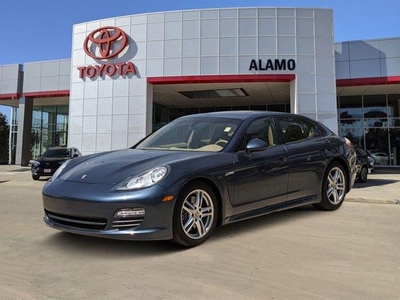 2013 Porsche Panamera AWD 4 4DR Sedan