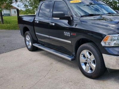 2016 RAM 1500 Big Horn 4x4 4dr Crew Cab 5.5 ft. SB Pickup for sale in Herrin, IL