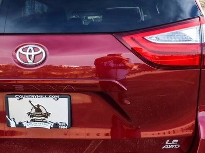 2019 Toyota Sienna LE in Mission, KS