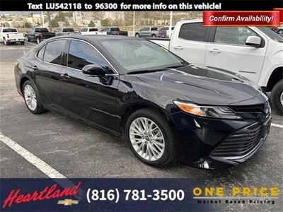 2020 Toyota Camry Hybrid for Sale in Chicago, Illinois