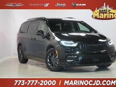 2021 Chrysler Pacifica for Sale in Chicago, Illinois