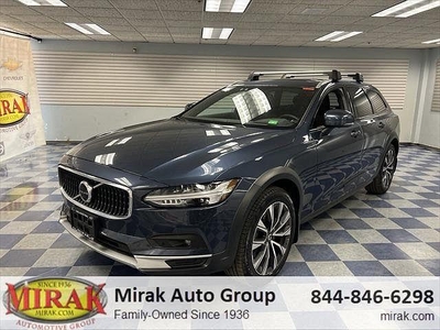 2022 Volvo V90 Cross Country AWD B6 4DR Wagon