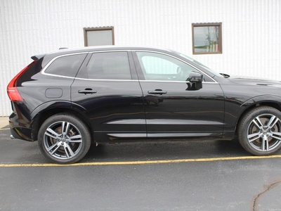 2018 Volvo XC60 Momentum in Muskego, WI