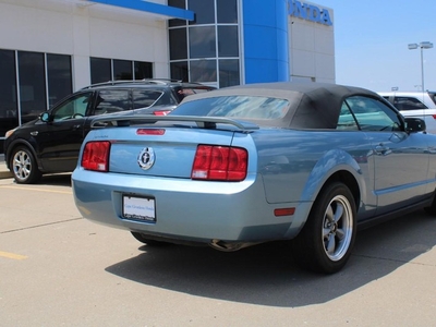 2006 Ford Mustang V6 Standard in Cape Girardeau, MO