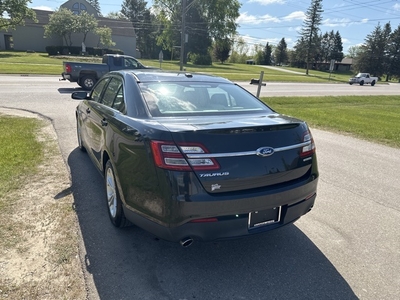 2015 Ford Taurus SE in Ortonville, MI