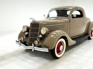 1935 Ford Model 48 3 Window Deluxe Coupe