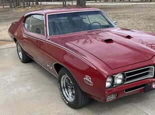 1969 Pontiac GTO Coupe