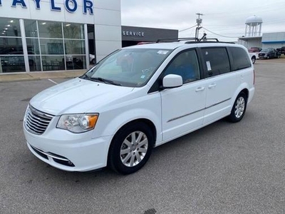 2016 Chrysler Town & Country for Sale in Denver, Colorado