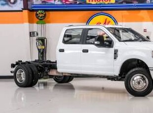 Ford Super Duty F-350 Chassis Cab 6200