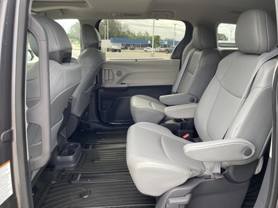 2021 Toyota Sienna XLE in Fort Dodge, IA