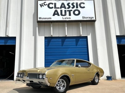 FOR SALE: 1969 Oldsmobile Cutlass $24,900 USD