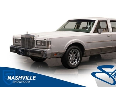 FOR SALE: 1985 Lincoln Town Car $12,995 USD