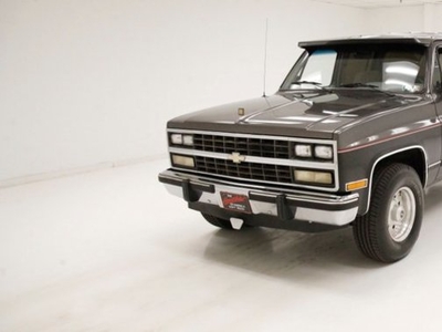 FOR SALE: 1991 Chevrolet Suburban $29,000 USD