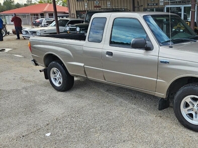 2004 Mazda B-Series B2300 SE 2DR Cab Plus RWD SB