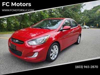 2013 Hyundai Accent for Sale in Northwoods, Illinois