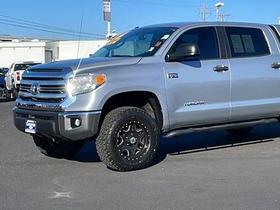 2016 Toyota Tundra for Sale in Northwoods, Illinois