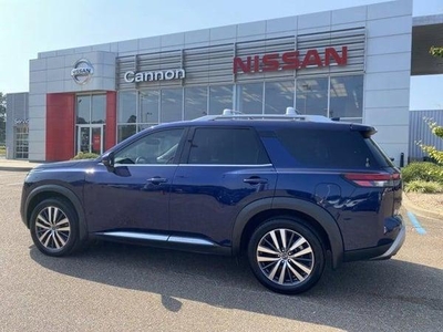 2022 Nissan Pathfinder for Sale in Chicago, Illinois