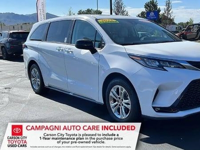 2023 Toyota Sienna for Sale in Secaucus, New Jersey