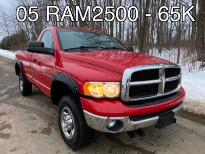 2005 Dodge Ram 2500 2dr Reg Cab 140.5 WB 4WD SLT for sale in New Haven, NY