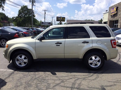 2011 Ford Escape XLT in Plantsville, CT