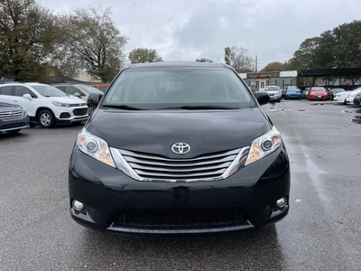 2015 Toyota Sienna 5dr 8-Pass Van XLE FWD for sale in Houston, TX