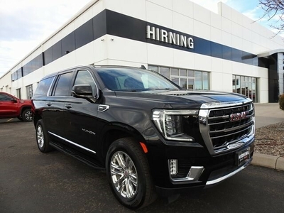 2022 GMC Yukon XL SLT