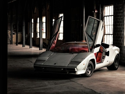 FOR SALE: 1982 Lamborghini Countach $695,000 USD