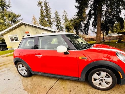 2015 mini cooper clean title only 55611 miles on it $16,000